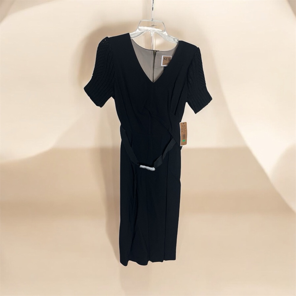 Nue by Shani Elegant Black Midi Dress